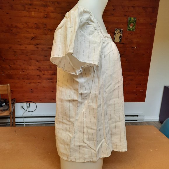 NWT Linen White Flowy Top - Picture 2 of 8